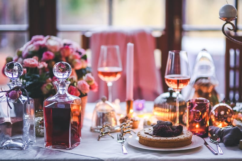 Glassware decor